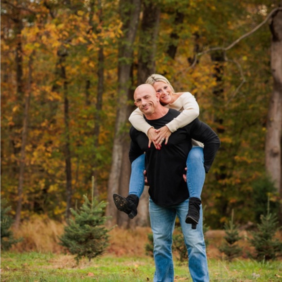 Meet your Posher, Jamie ✨ - Picture 7 of 10